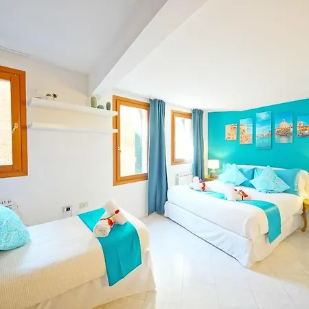 Gondola View Apartment