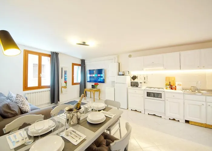 Gondola View شقة *