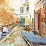 Apartment Gondola View *